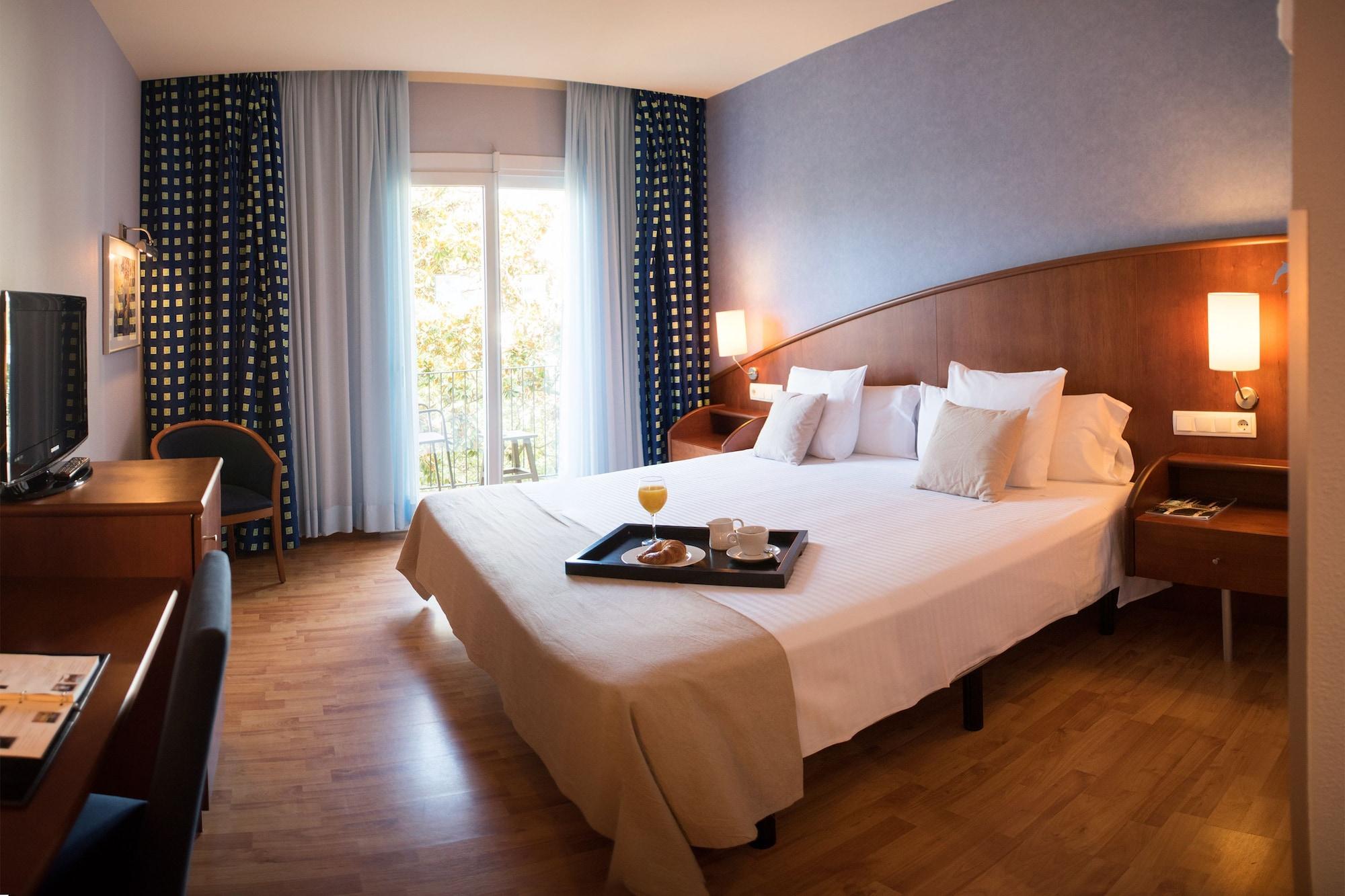 Hotel Delfin Тоса де Мар Екстериор снимка